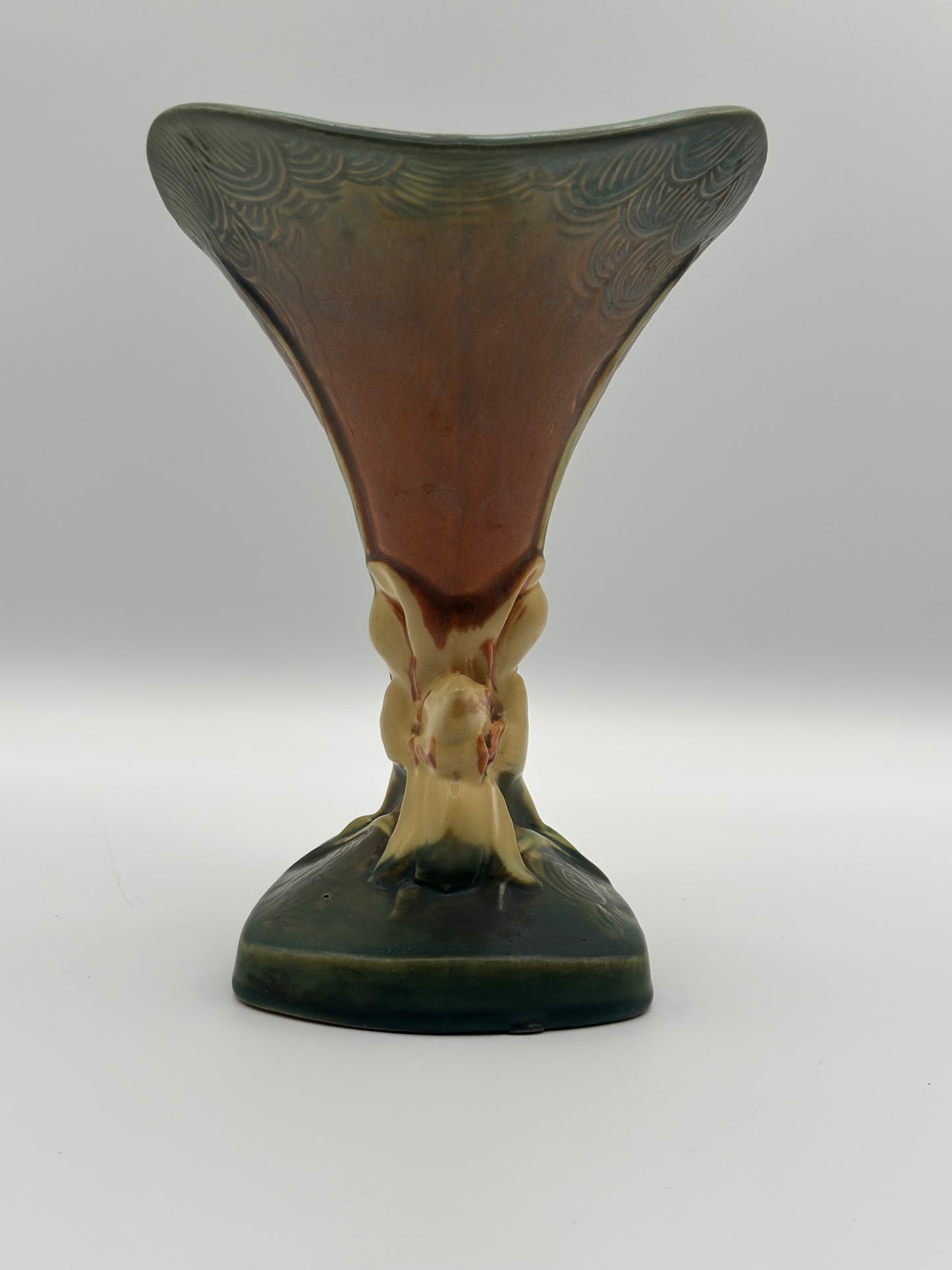 Roseville Brown Zephyr Lily Cornucopia Vase